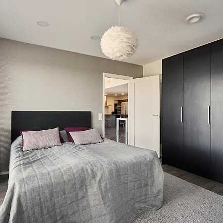 Platinum Swing - Spacious 4br With Panorama Views Next To Kultaranta *